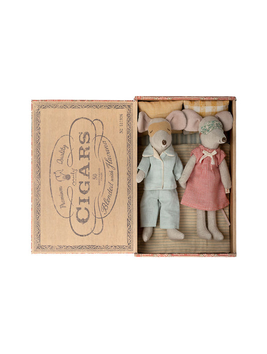 Maileg Mum & Dad Mouse in Cigar Box