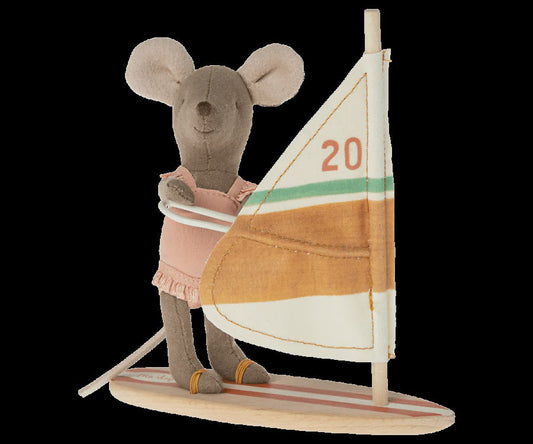 Surfer Beach Mice, Little Sister